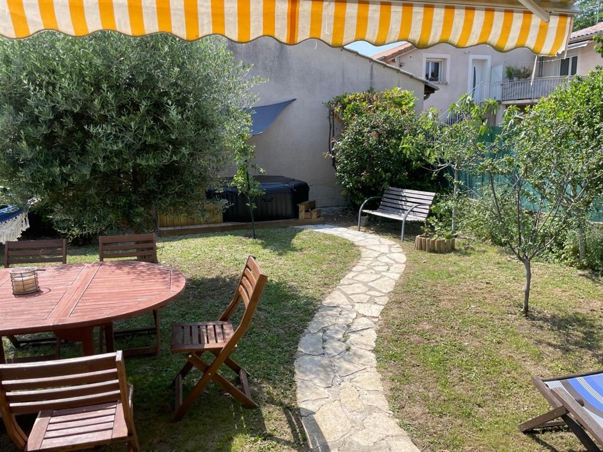 Maison Avec Jardin Crest Exteriér fotografie